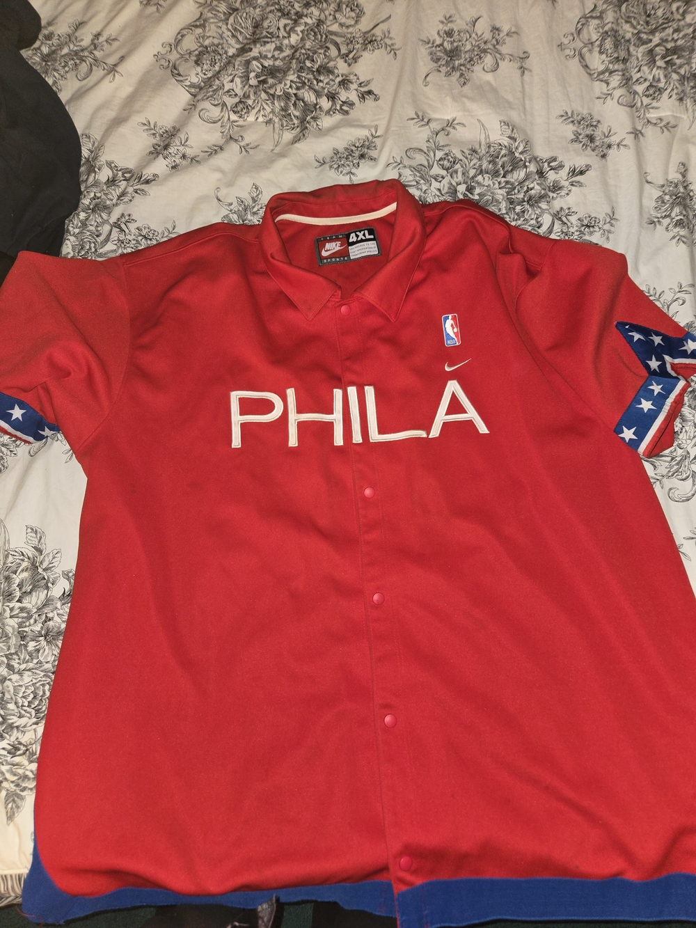 Nike PHILA Red Short-Sleeve Baseball Jersey with Star-Trim Sleeves - 4XL